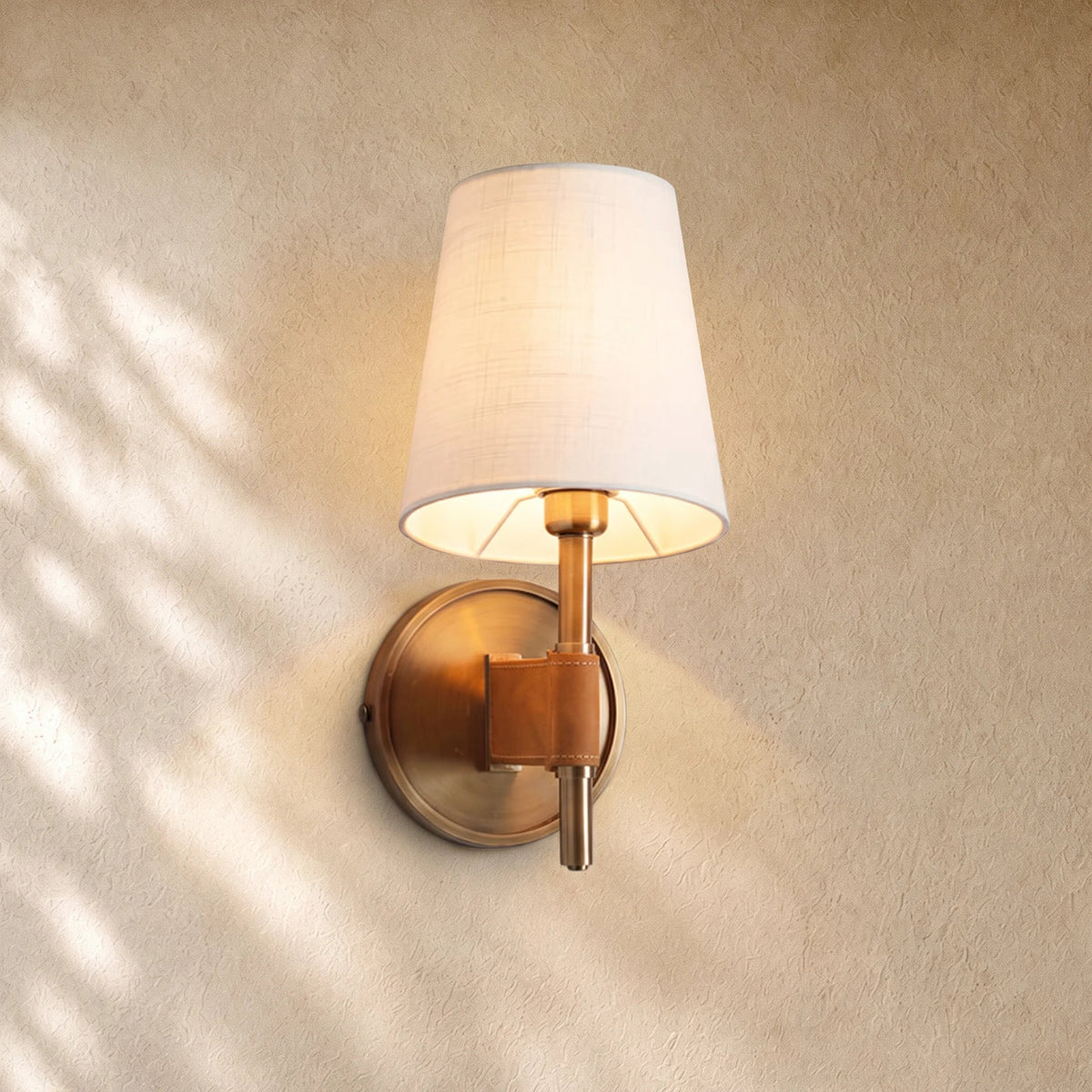Hastin Wall Sconce