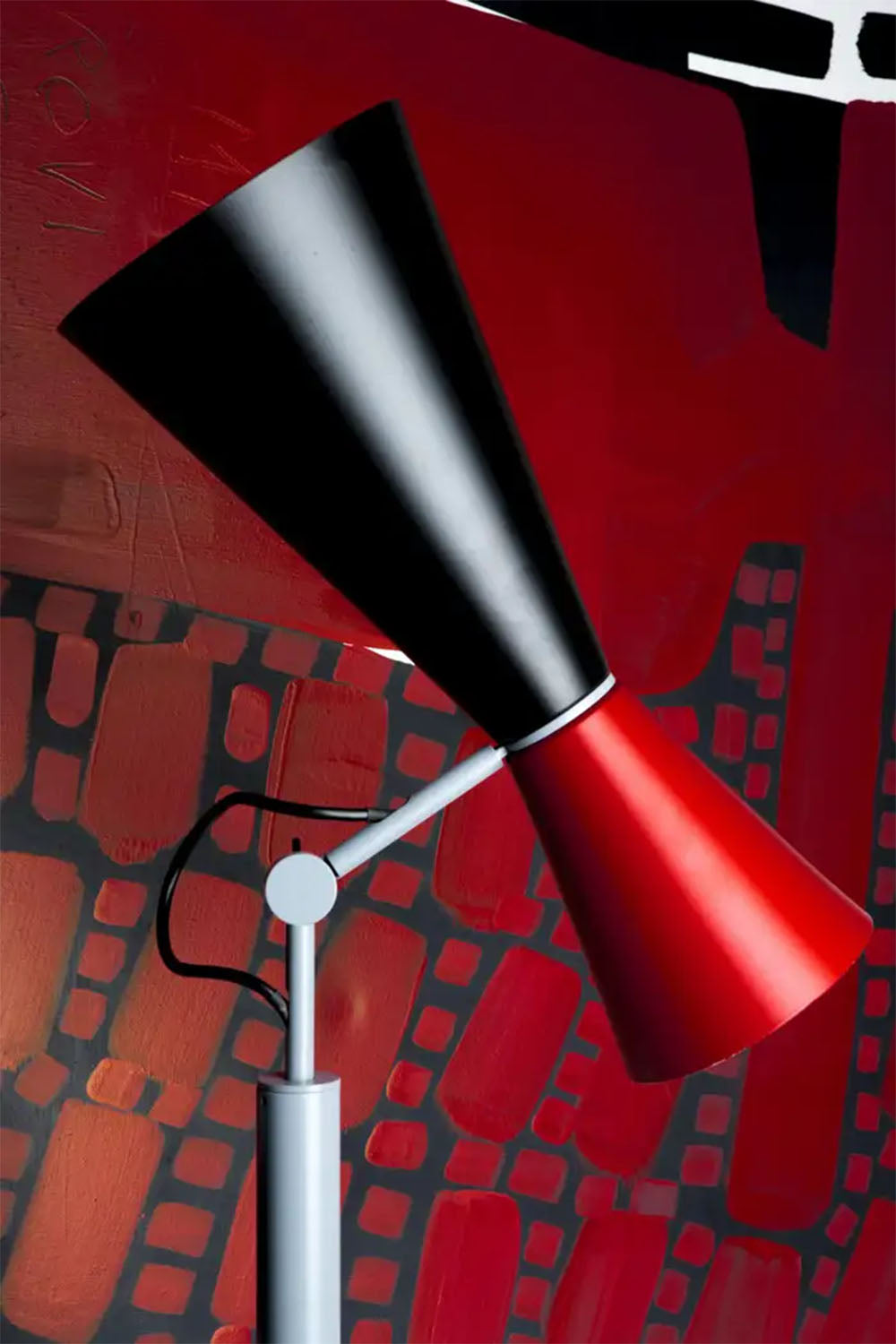 Parliament Floor Lamp - view 13 | morylighting