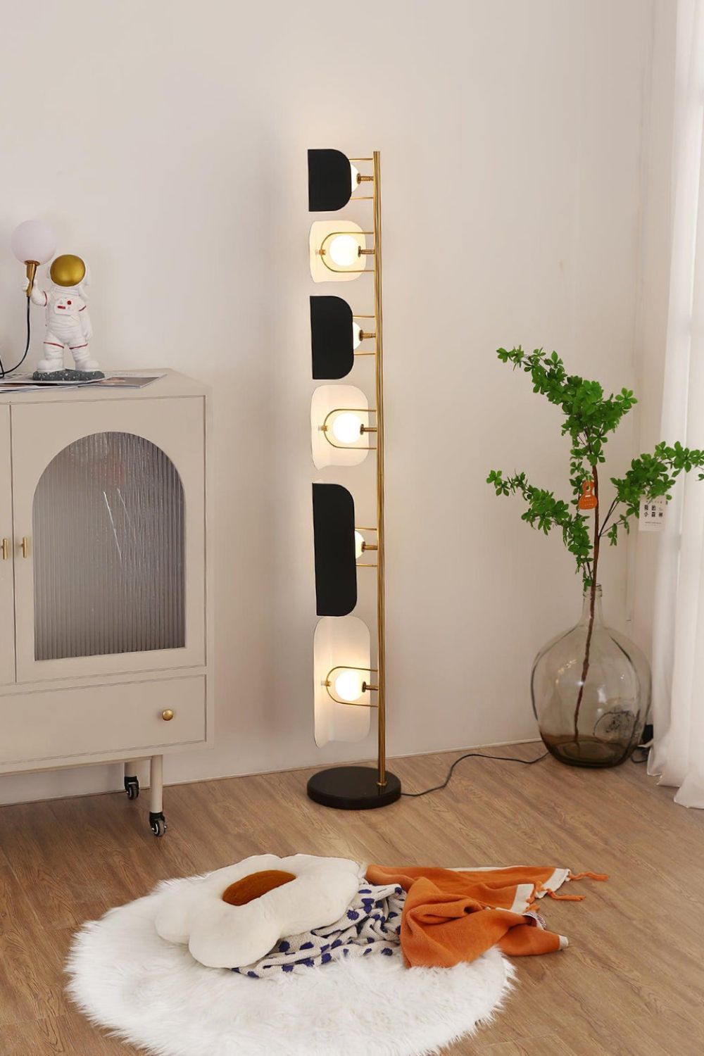 Leagan Stacked Panel Modern Floor Light - view 4 | morylighting
