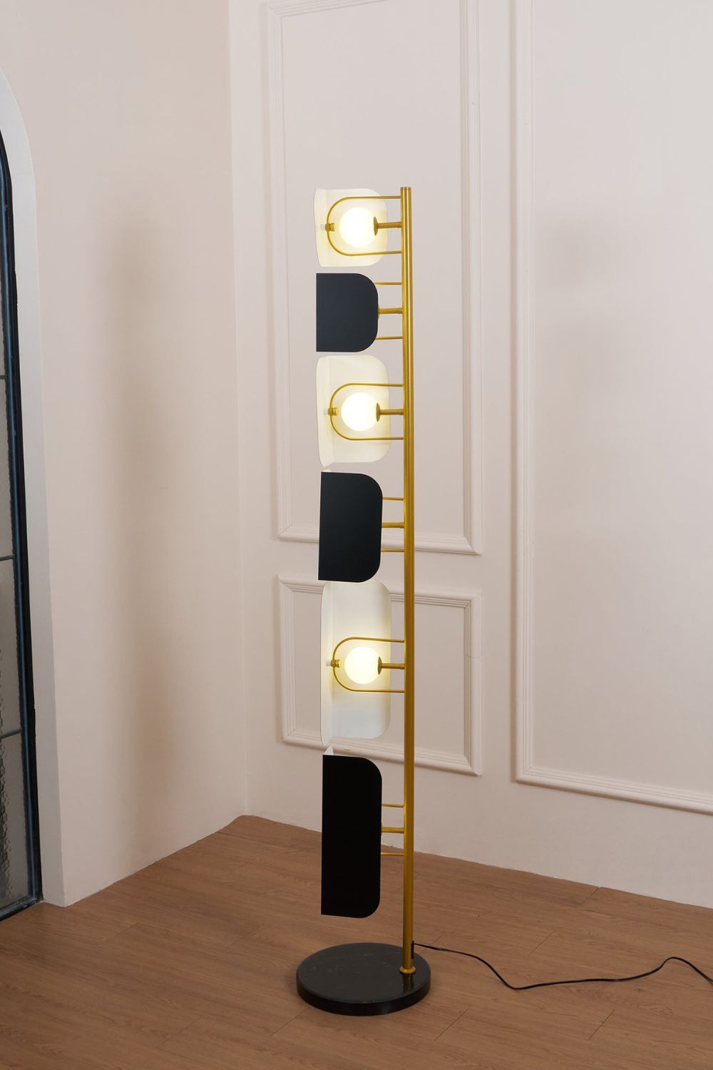 Leagan Stacked Panel Modern Floor Light - view 12 | morylighting