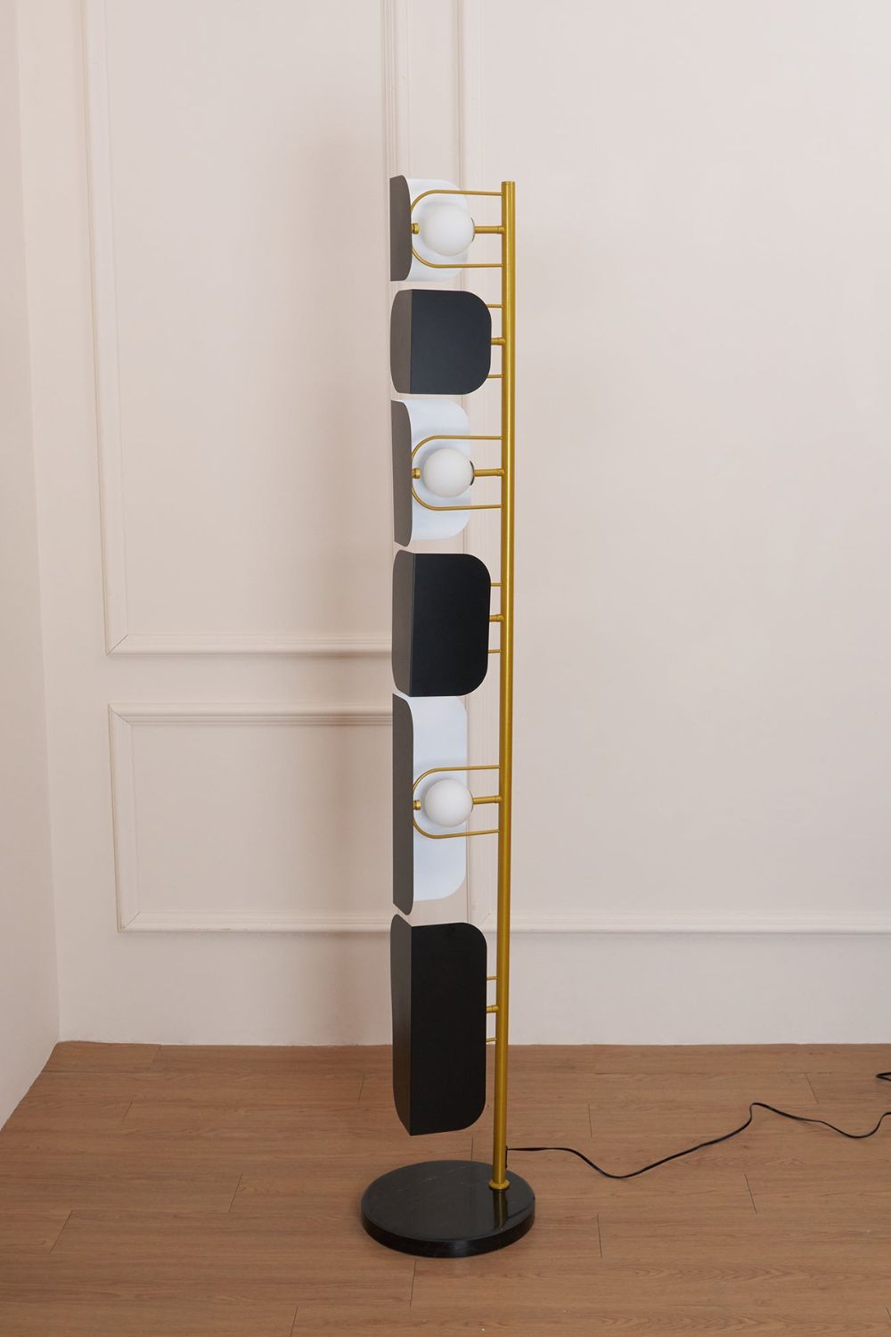 Leagan Stacked Panel Modern Floor Light - view 13 | morylighting