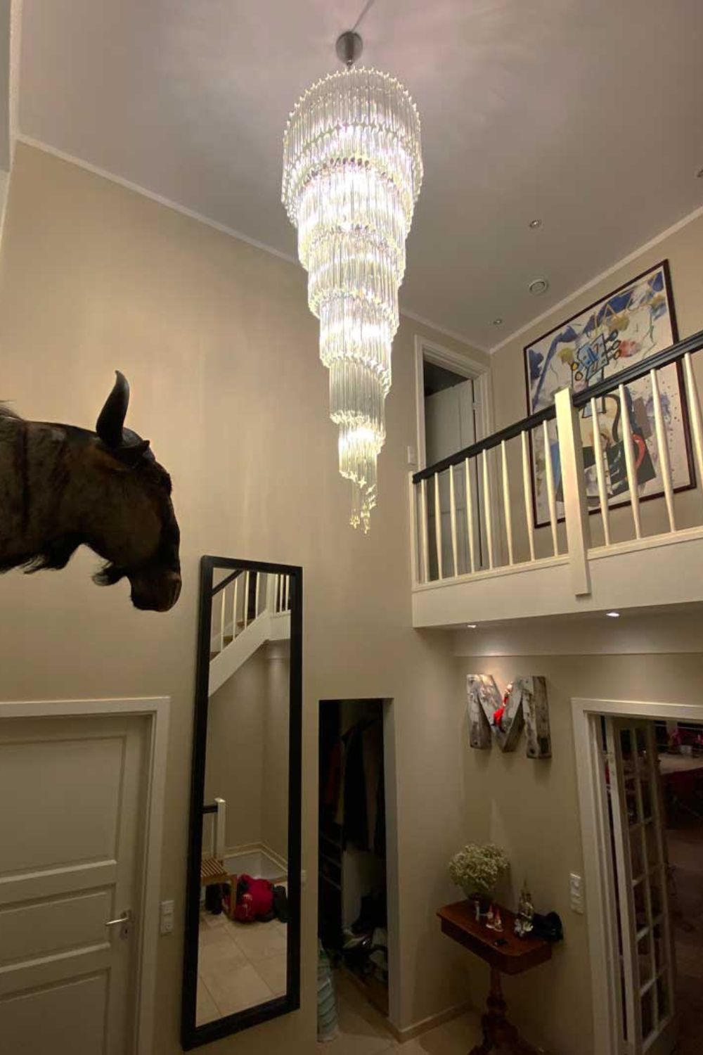 Art Style Spiral Glass Chandelier - view 3 | morylighting