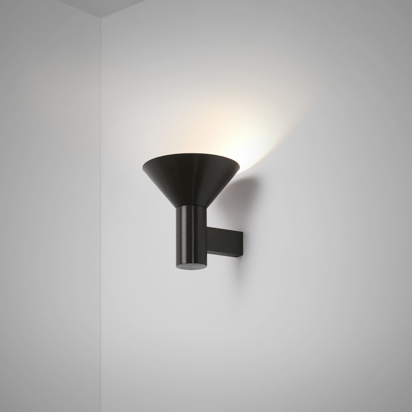 Torres  Alabaster Wall lamp