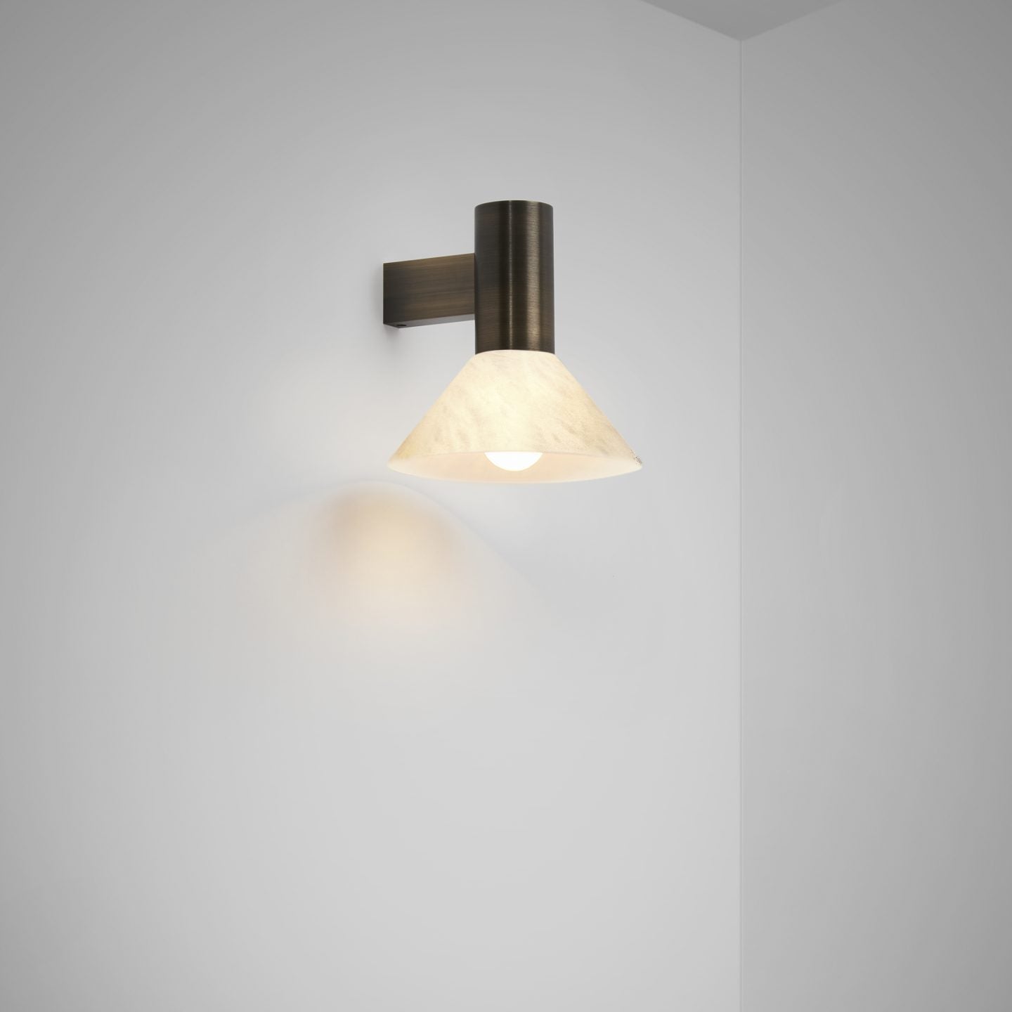 Torres  Alabaster Wall lamp