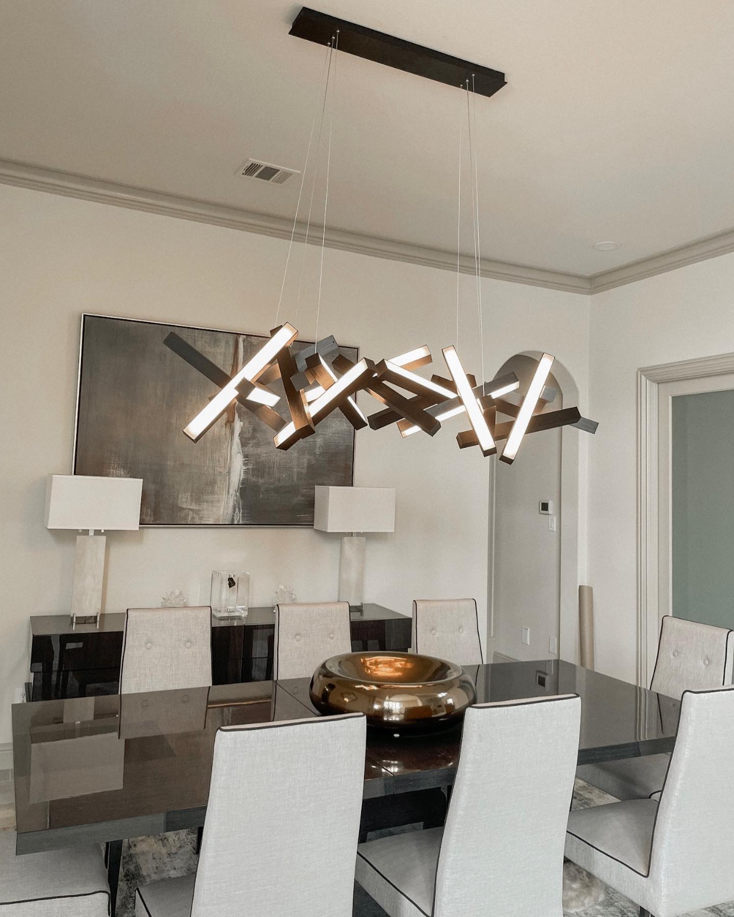 Modern Round/Linear Geometric Aluminum LED Chandelier for Dining Room/Bedroom