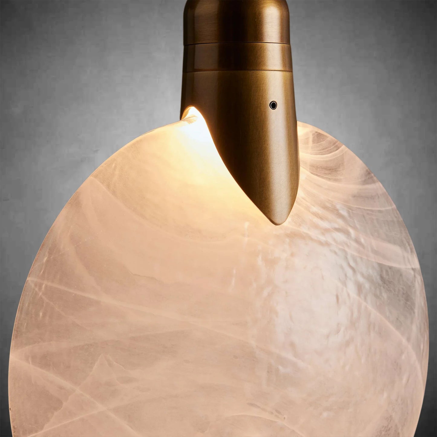 Lyla Single Pendant