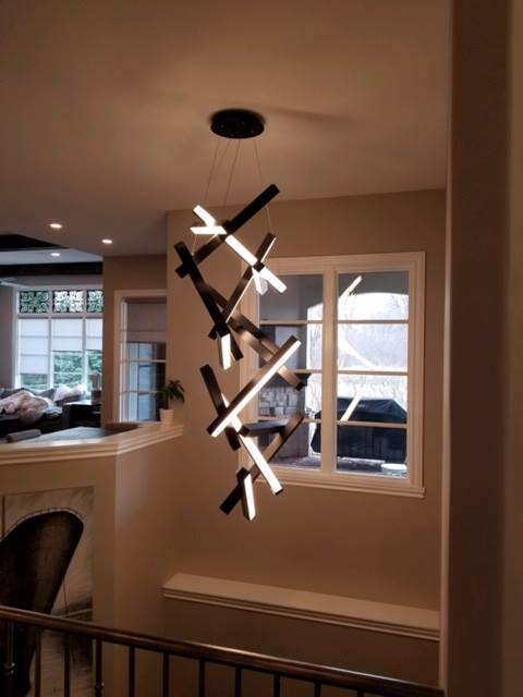 Modern Vertical Geometric Aluminum Chandelier for Staircase/Foyer/High-ceiling
