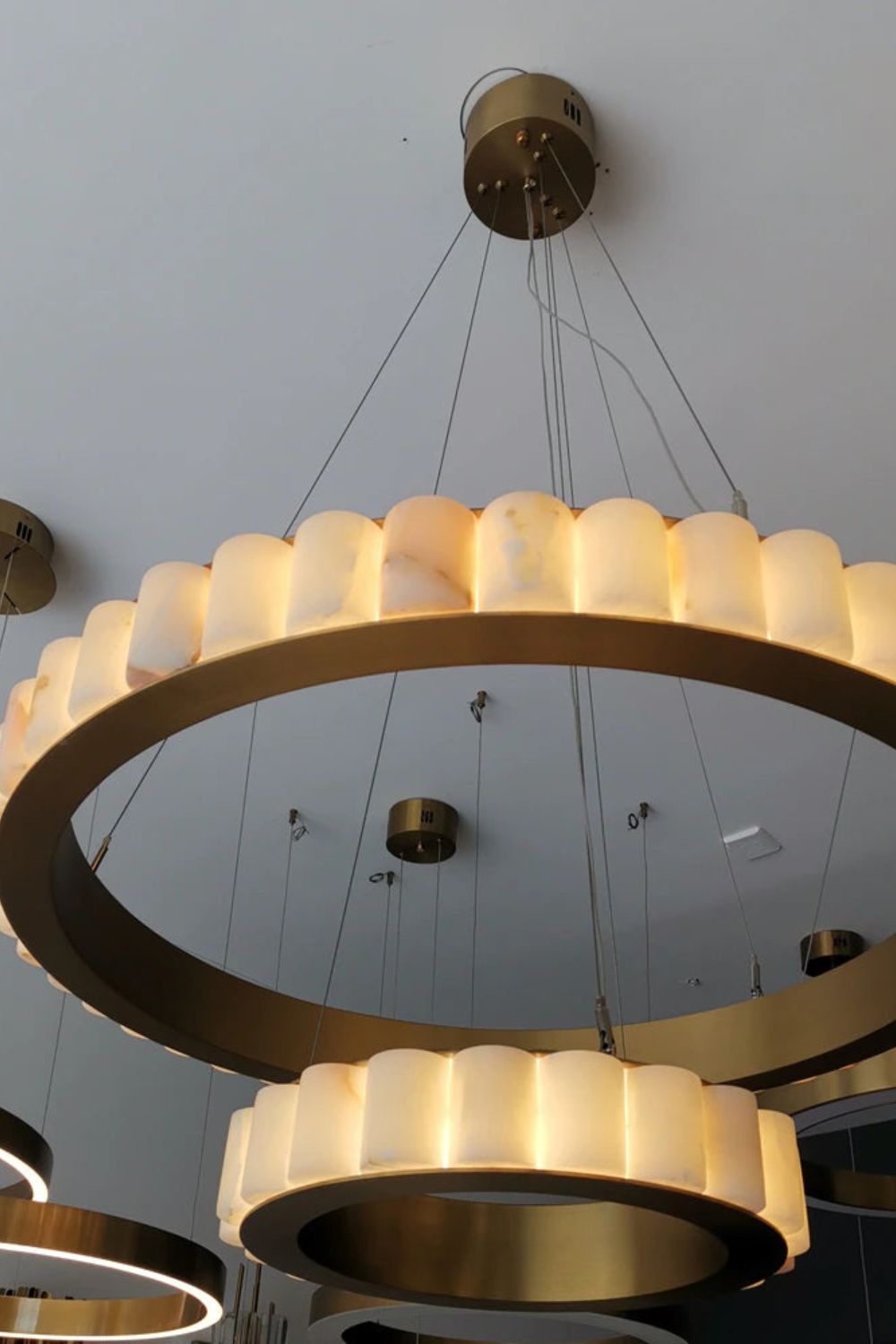 Avalon Halo Chandelier - morylighting