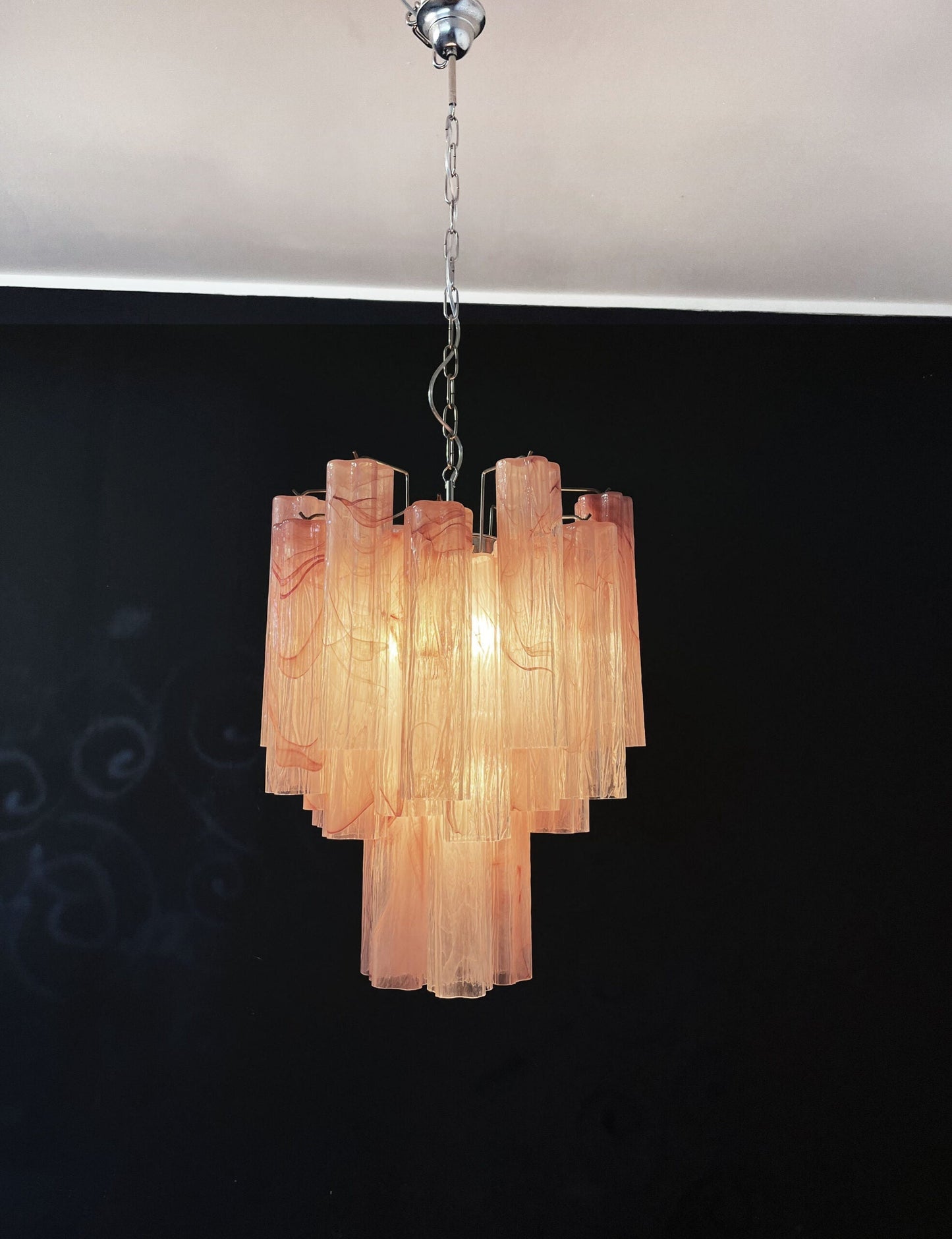 Murano Chandelier – 30 tubes – Alabaster Pink