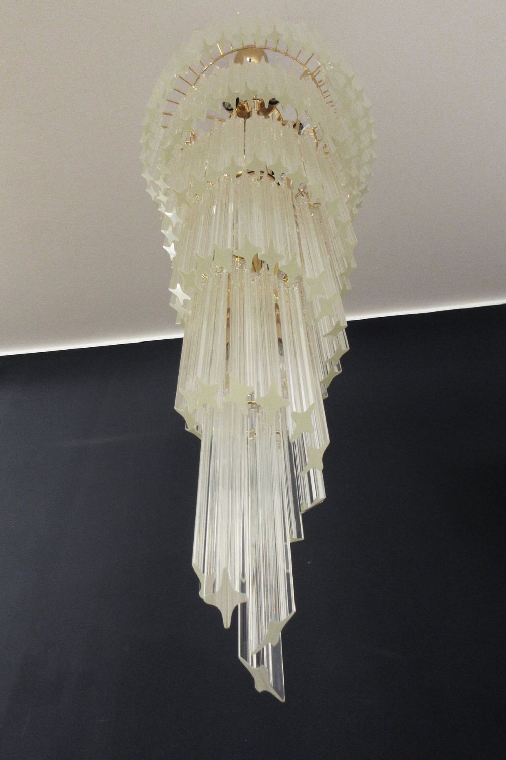 Venini Art Spiral Crystal Chandelier - view 7 | morylighting
