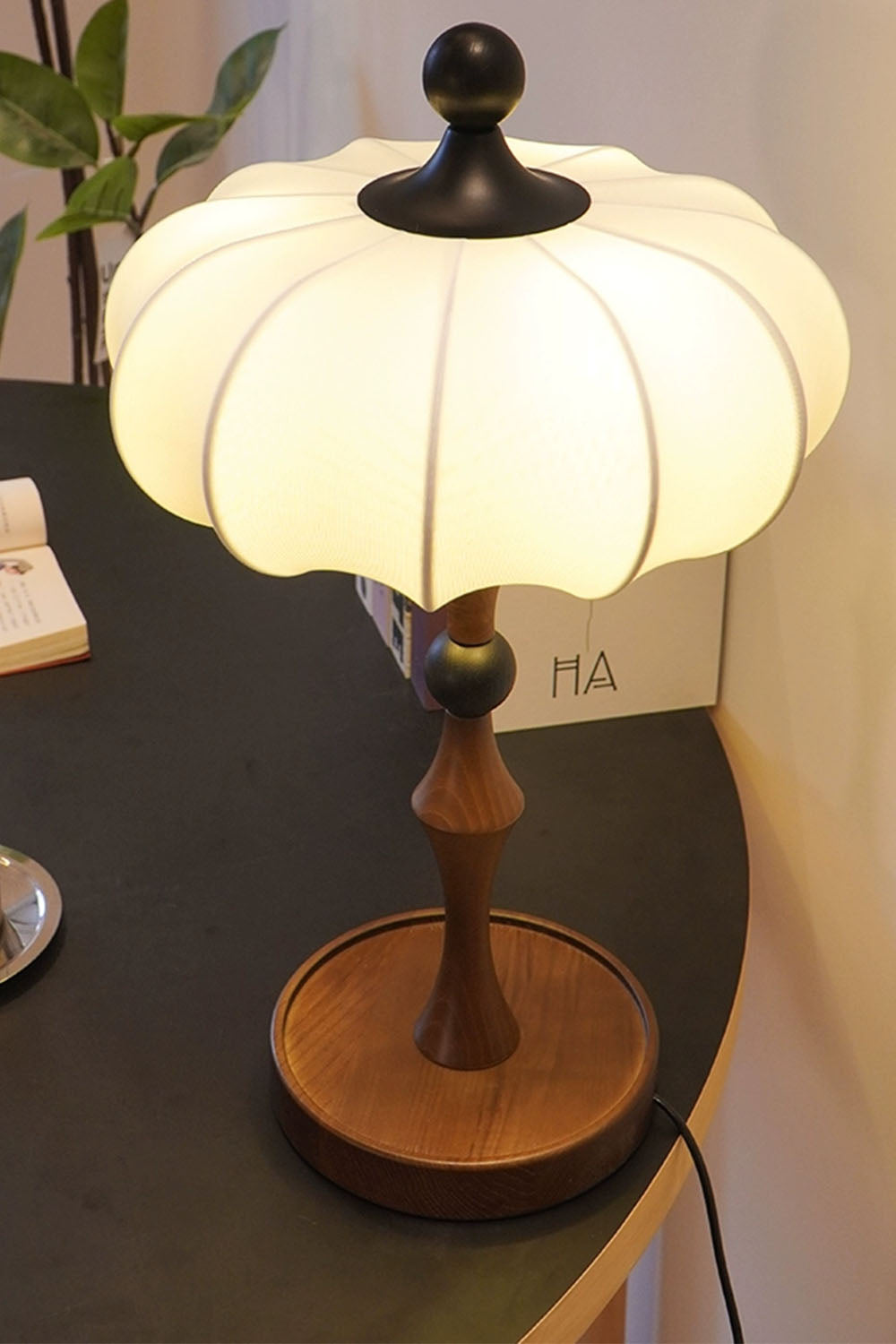 Adesso Orchard Table Lamp - view 8 | morylighting