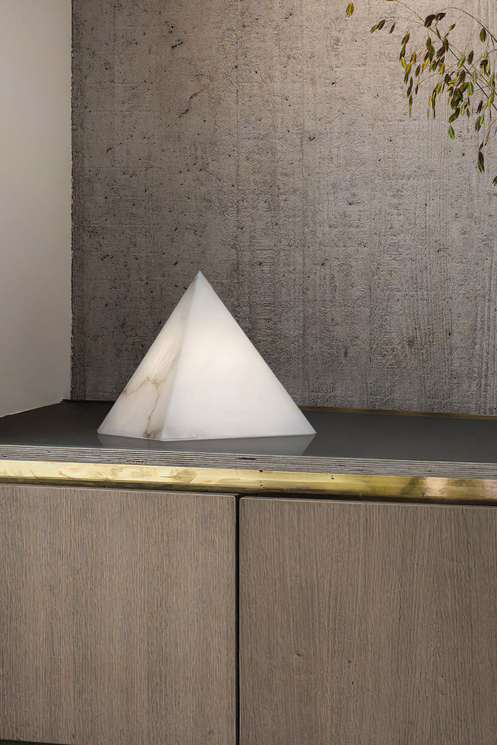 Alabaster Pyramid Table Lamp - view 4 | morylighting