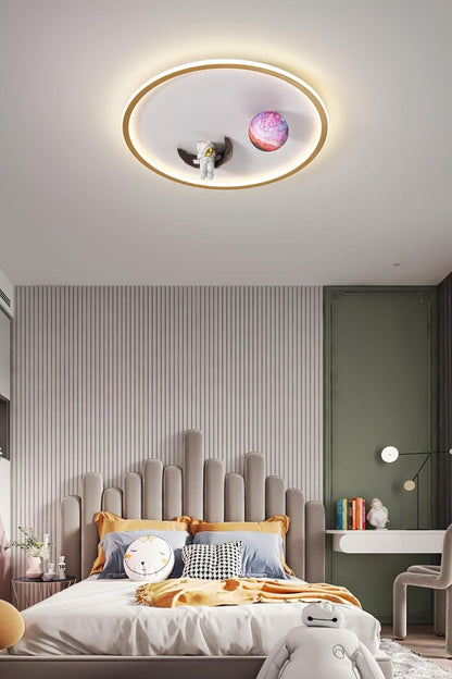 Astronaut Ceiling Lamp - view 9 | morylighting