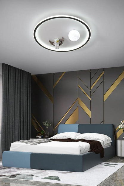 Astronaut Ceiling Lamp - view 5 | morylighting