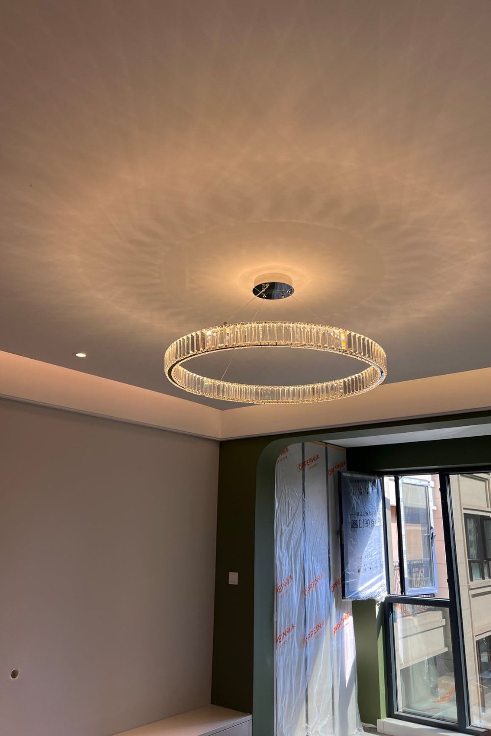Bertolda Chandeliers - morylighting