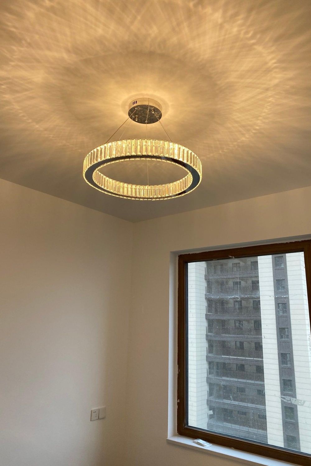 Bertolda Chandeliers - morylighting