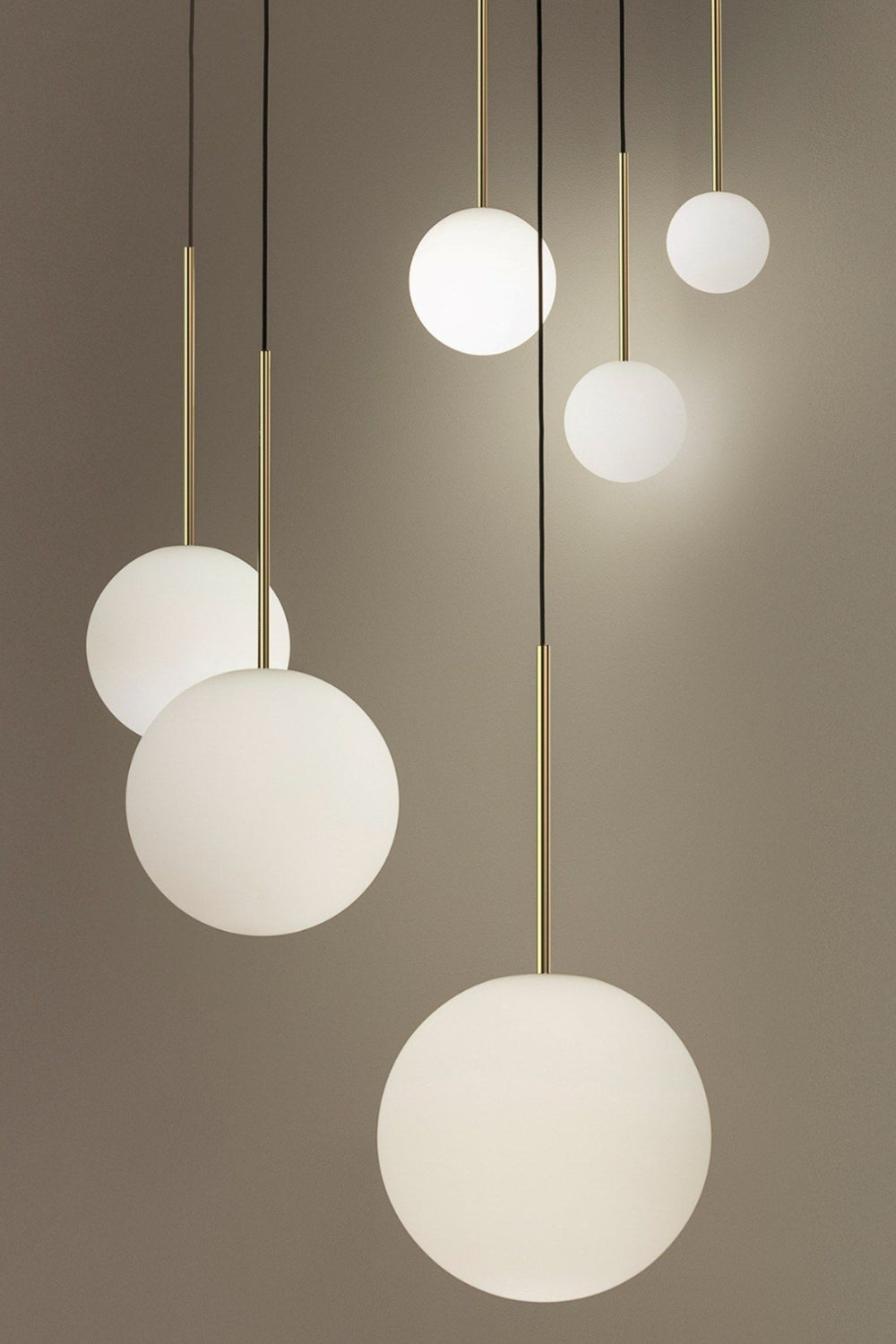 Bola Sphere Pendant Light - morylighting