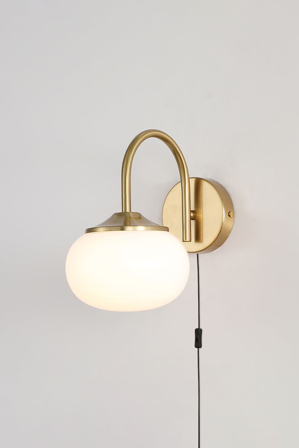 Bubble Glass Marshmallow Sconce Plug Version - view 10 | morylighting