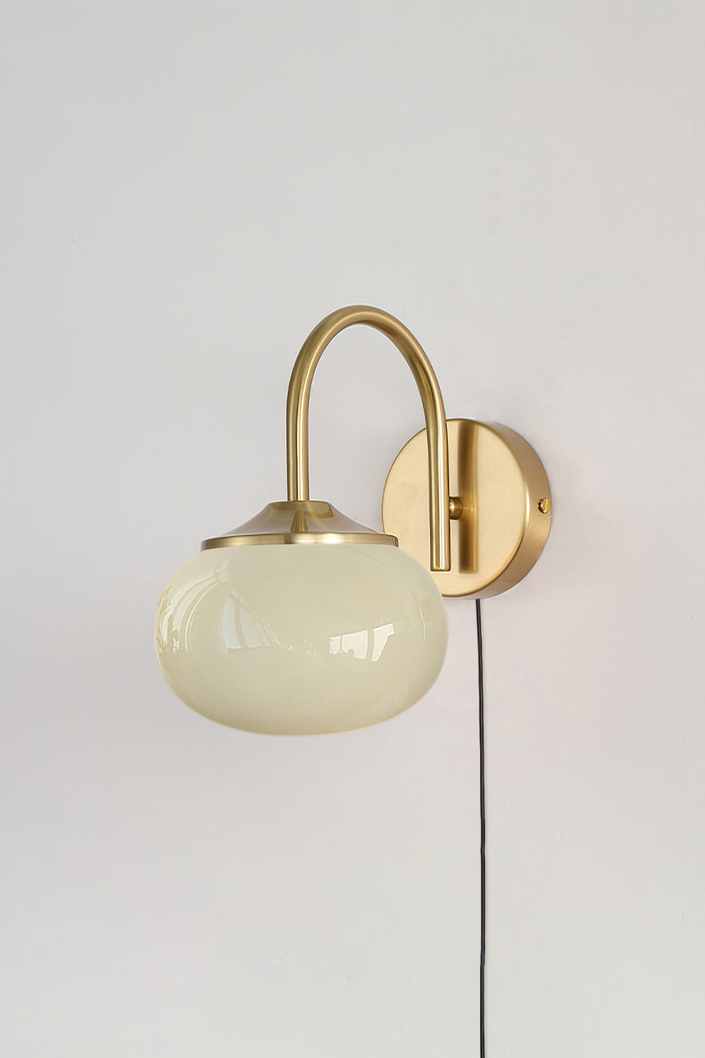 Bubble Glass Marshmallow Sconce Plug Version - view 13 | morylighting
