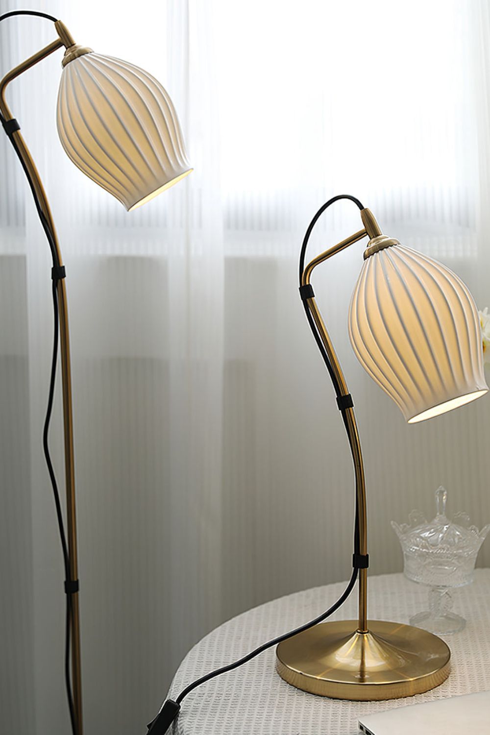 Ceramic Ribbed Floor Lamp - morylighting