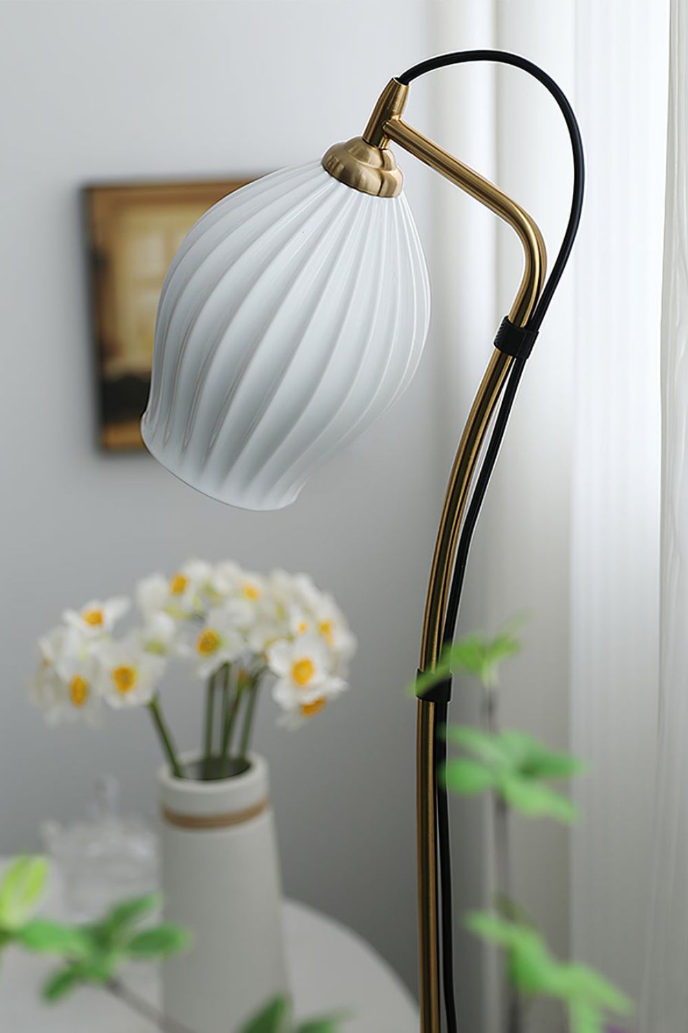 Ceramic Ribbed Floor Lamp - morylighting