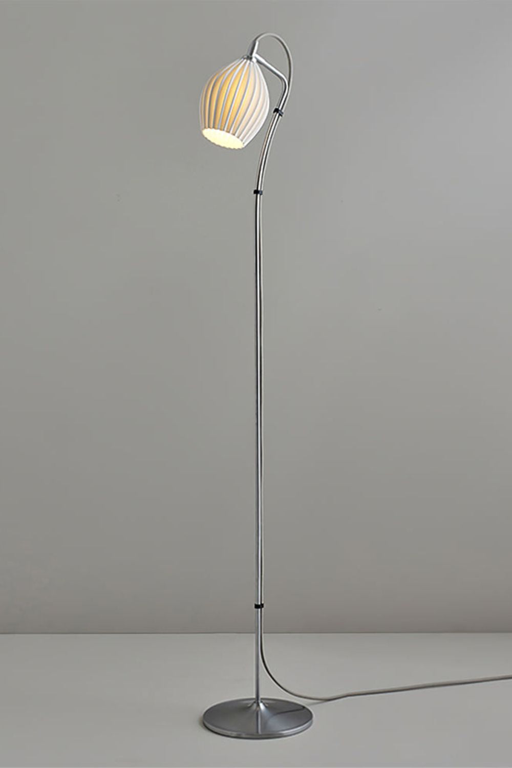 Ceramic Ribbed Floor Lamp - morylighting