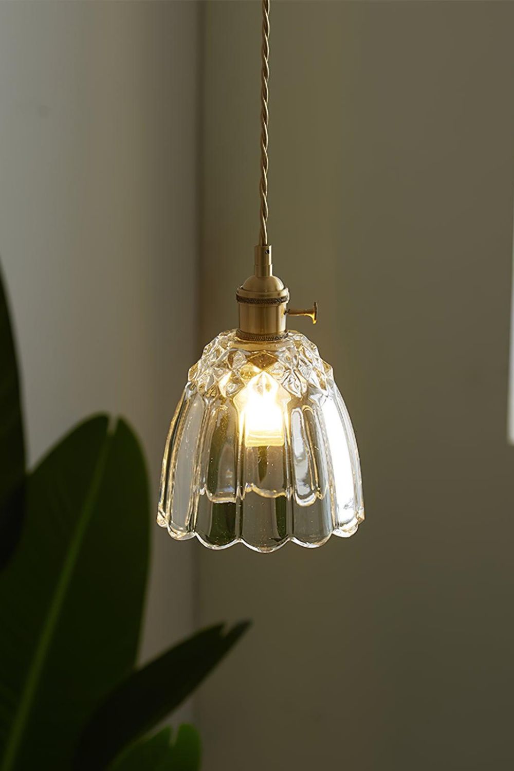 Clear Glass Fulbright Pendant Light - view 5 | morylighting