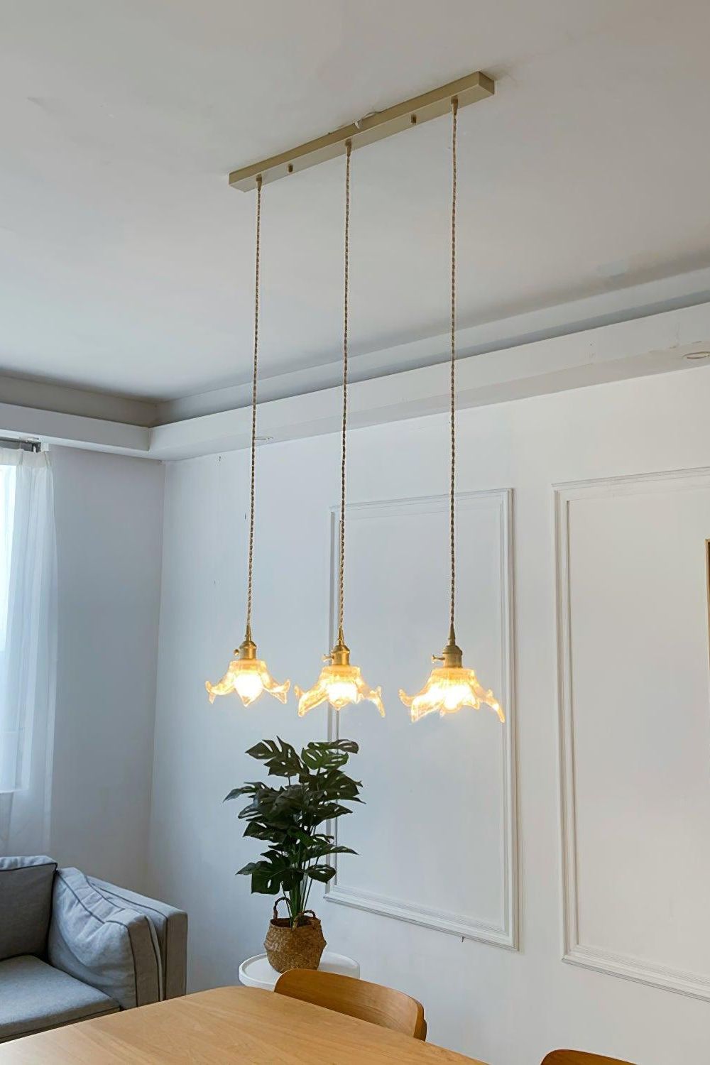 Clear Petal Glass Pendant Lamp - view 3 | morylighting