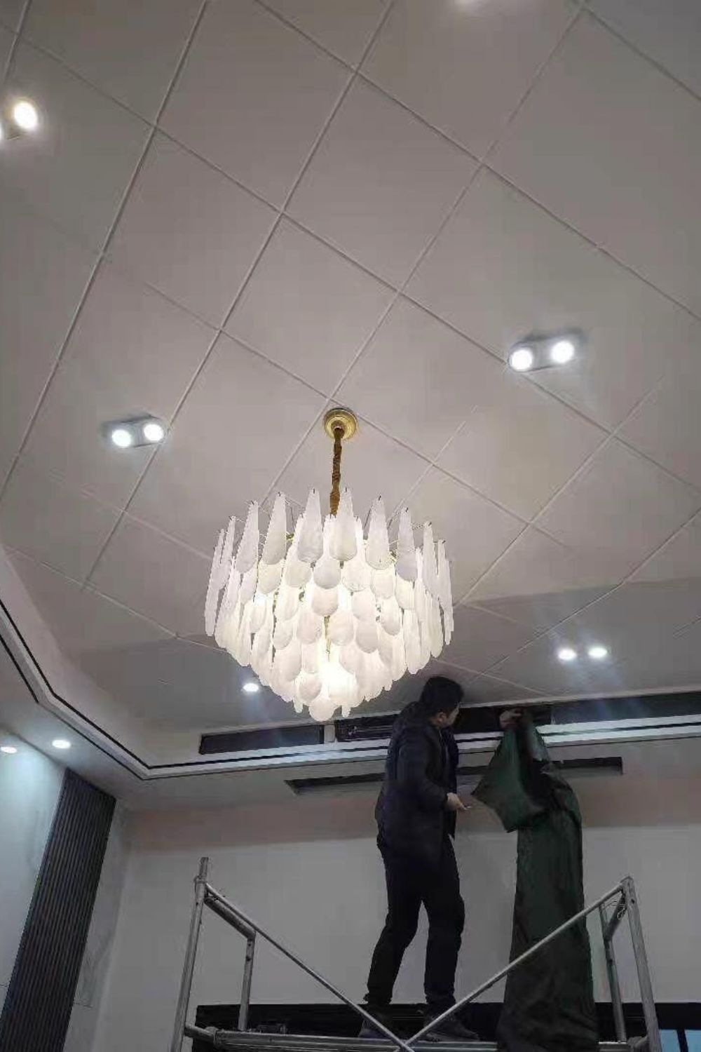 Cora Chandelier - morylighting
