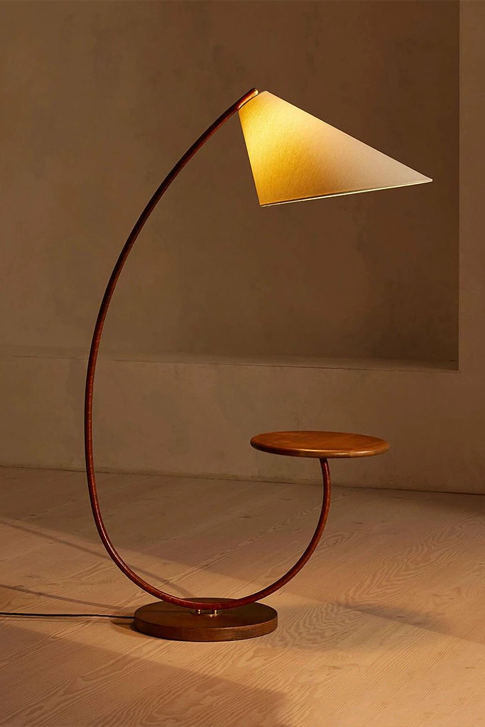 Curved Shelf Floor Lamp - view 3 | morylighting