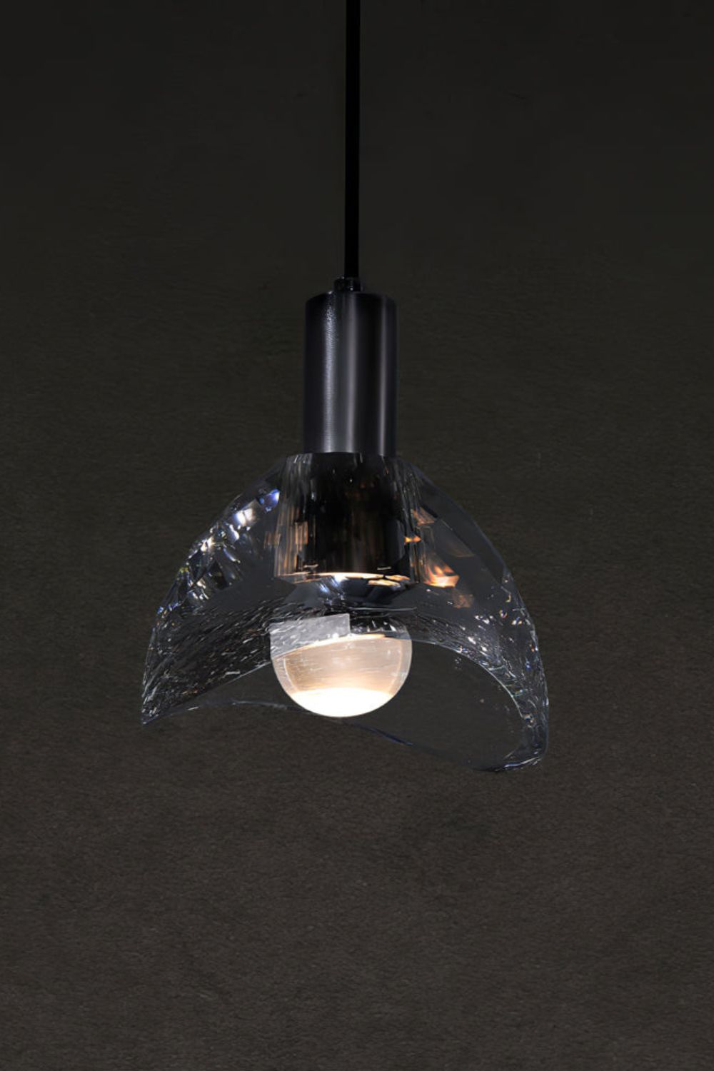 Ebbe Crystal Pendant Lamp - morylighting