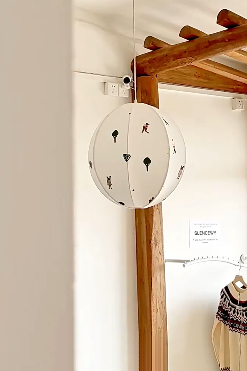 Fabric Embroidery Round Pendant Lamp - view 14 | morylighting