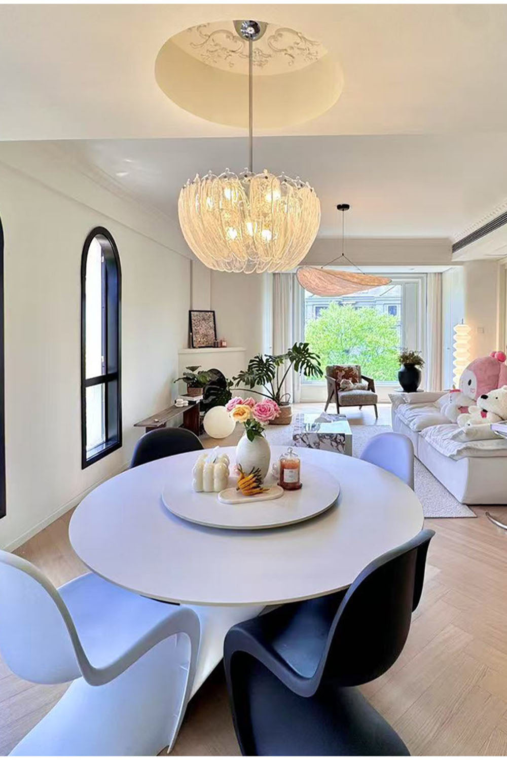 Feather Glass Chandelier - view 4 | morylighting