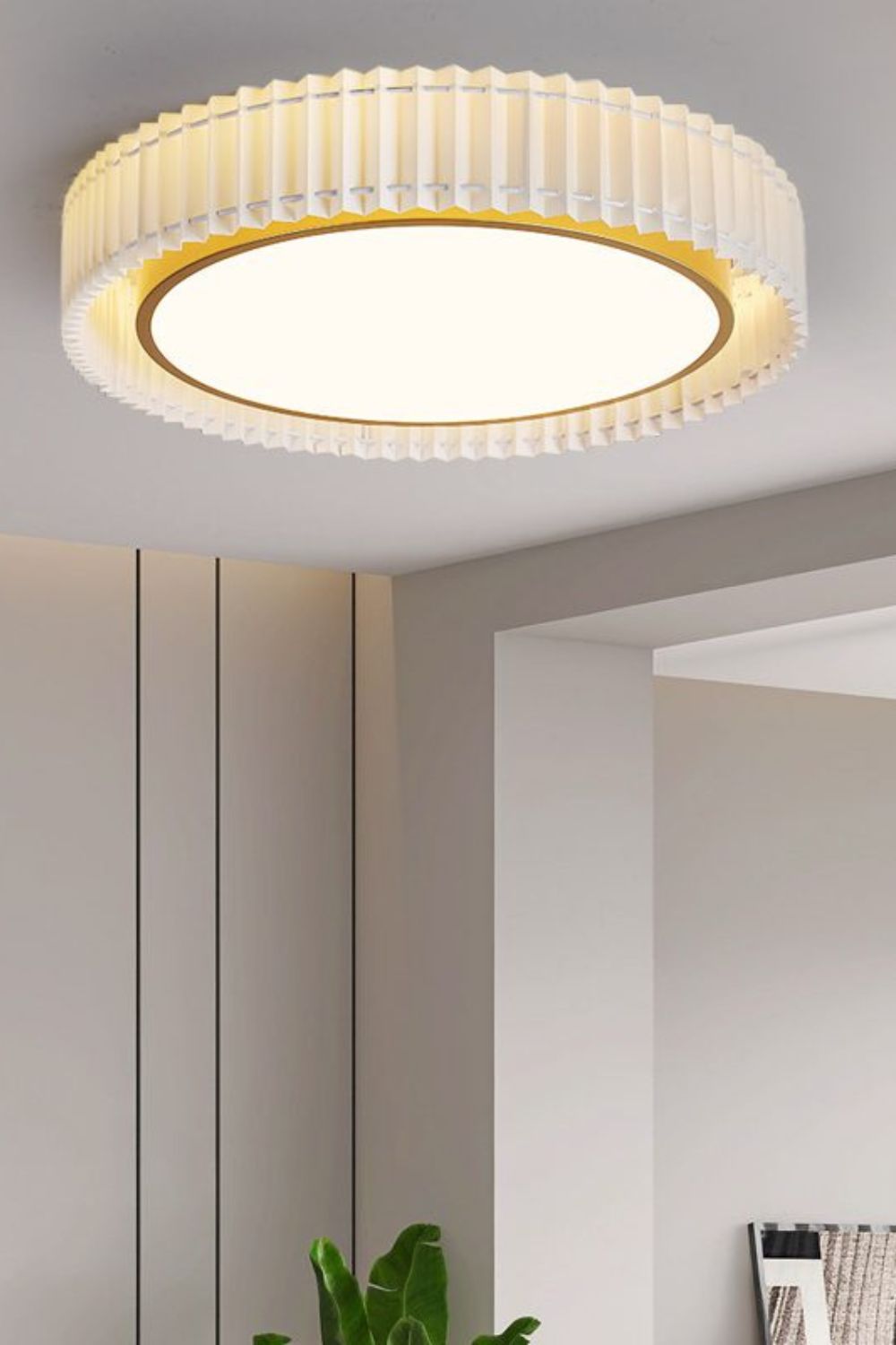 Round French Pastoral Pleated Fabric Ceiling Lamp - view 5 | morylighting