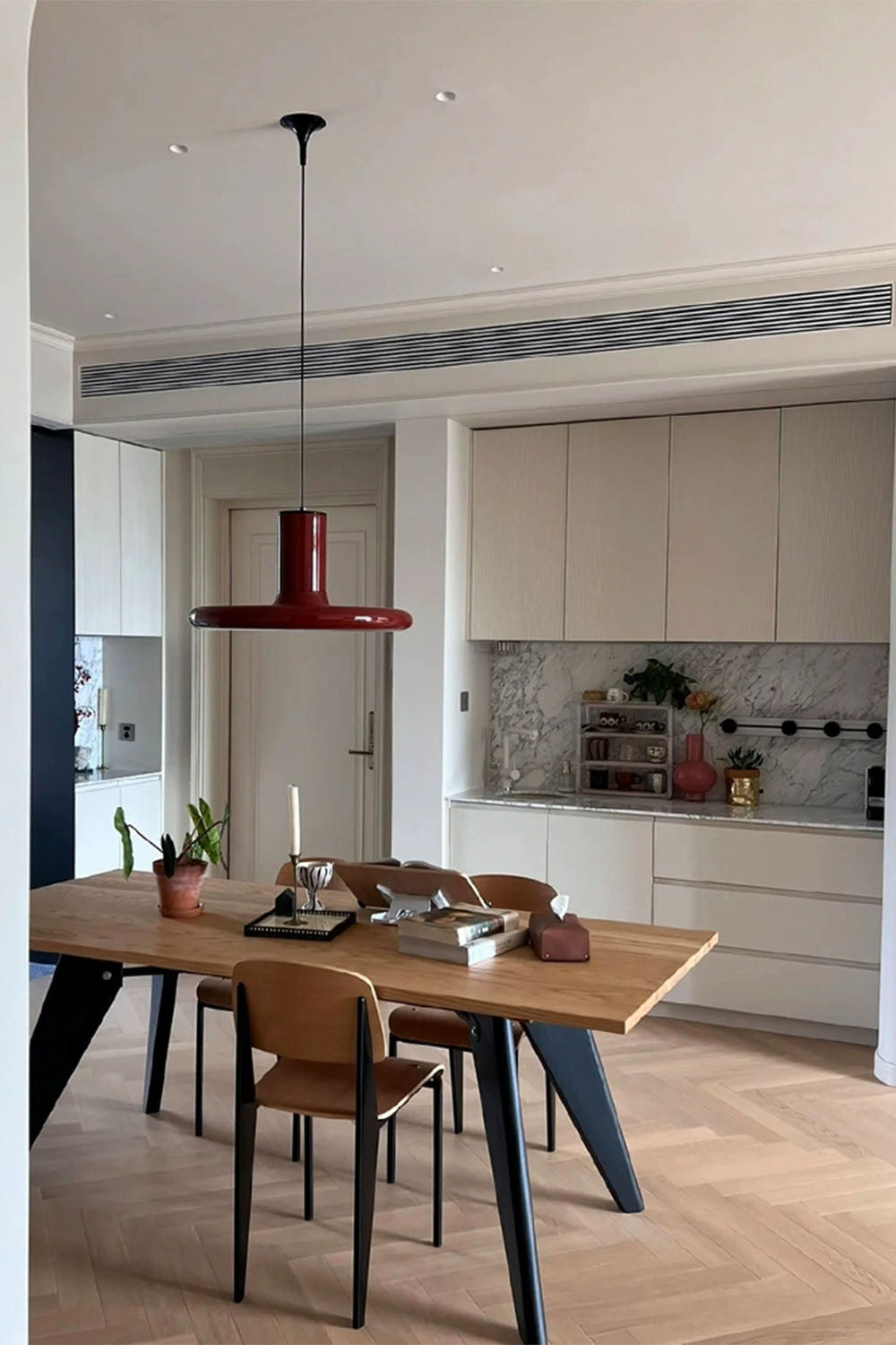 French Retro Nordic UFO Pendant Lamp - view 6 | morylighting