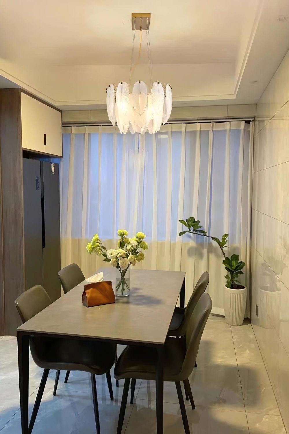Glass Feather Chandelier - morylighting