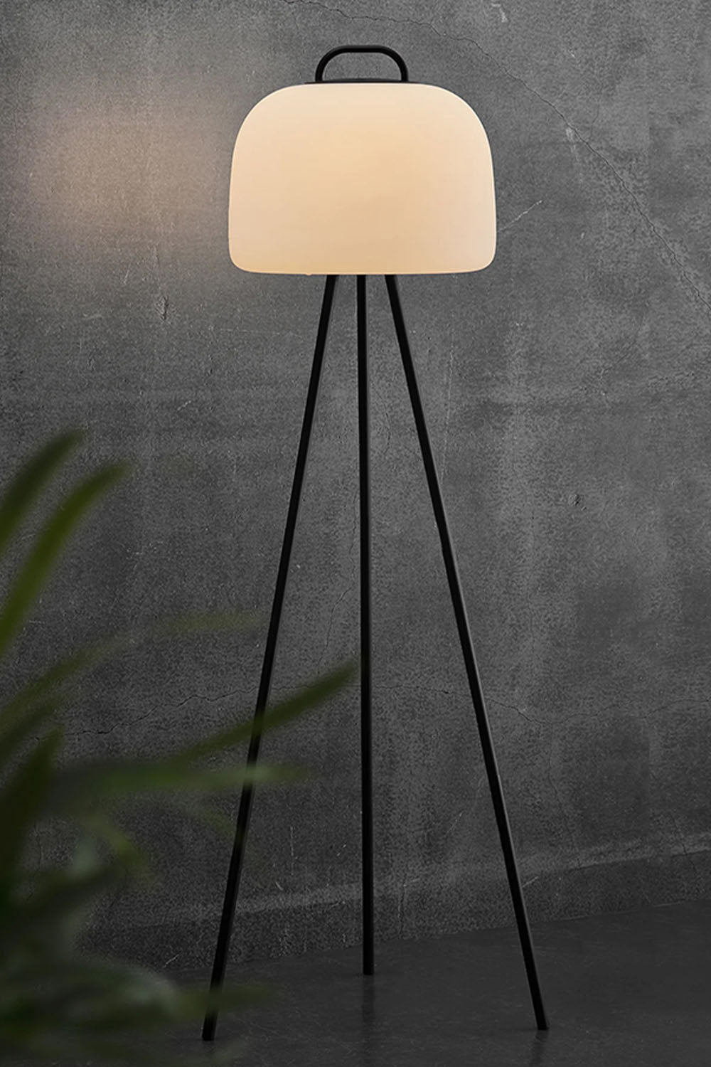 Kettle Tripod Rechargeable Floor Lamp - view 8 | morylighting
