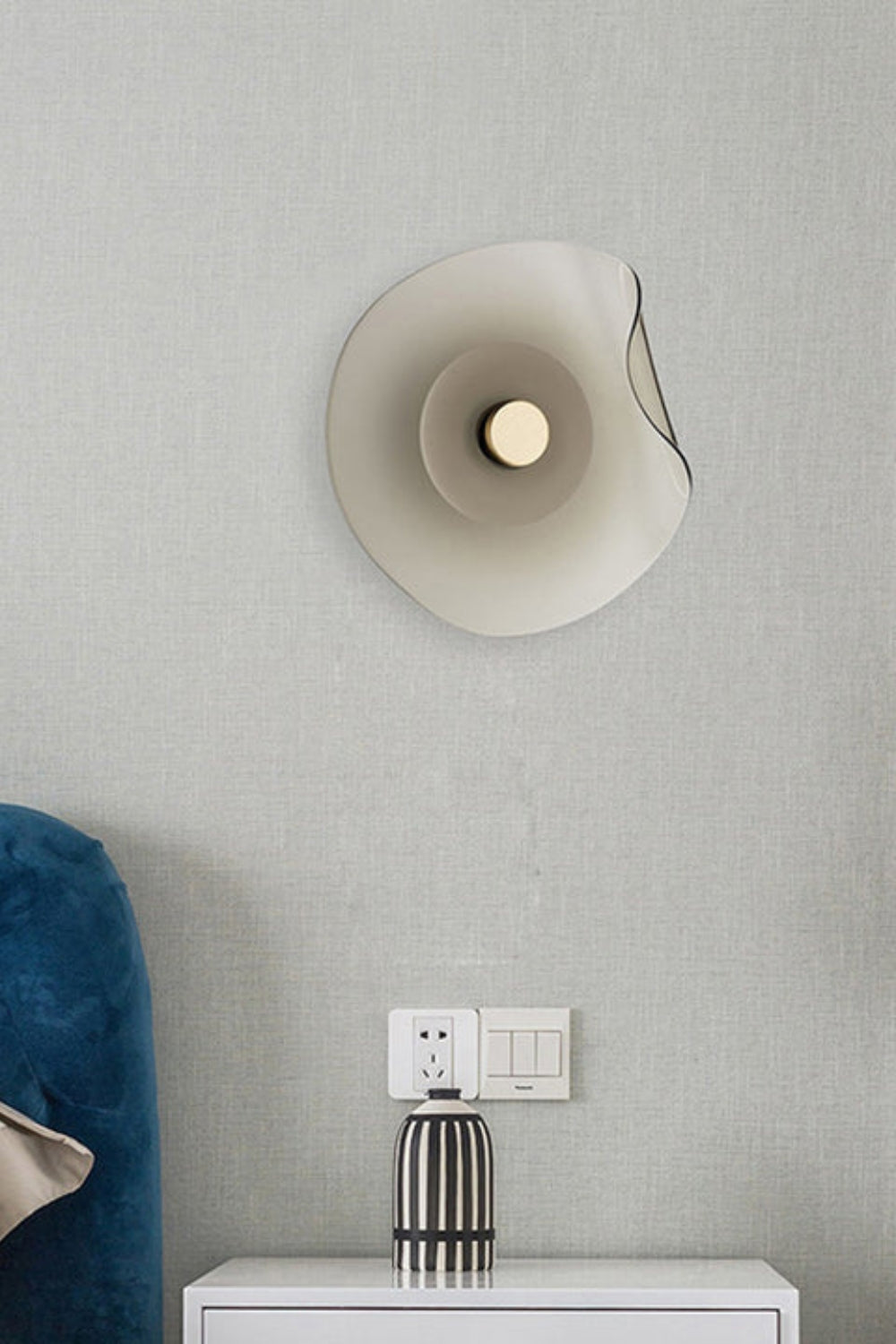 LG87 Glass Wall Lamp - view 7 | morylighting