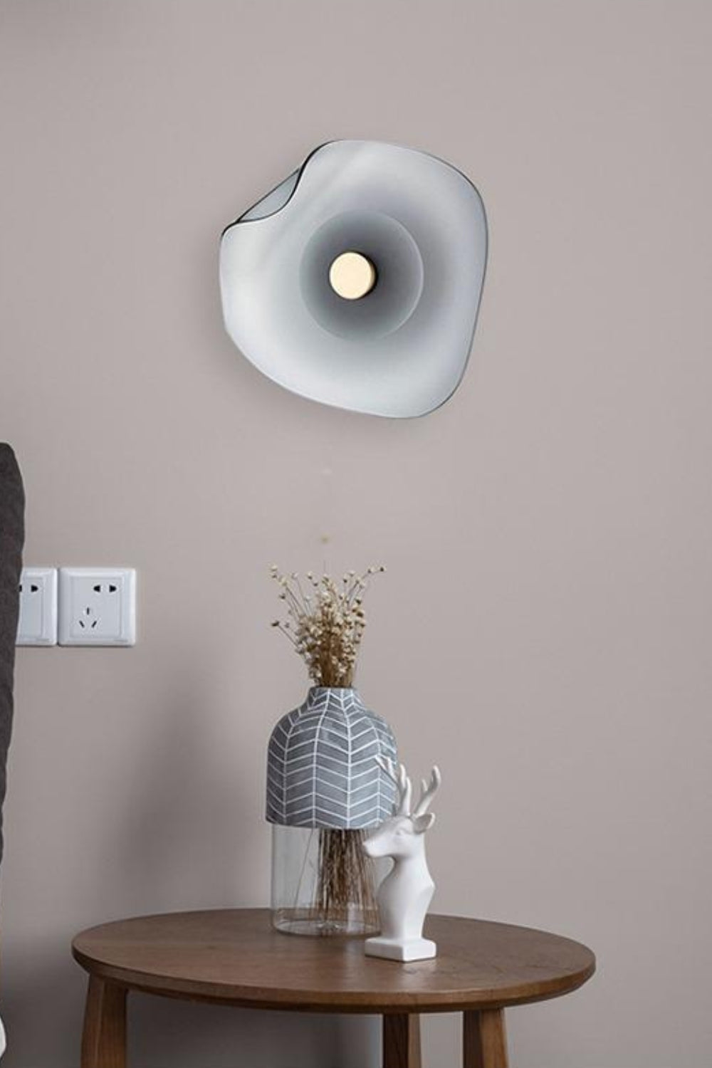 LG87 Glass Wall Lamp - view 2 | morylighting