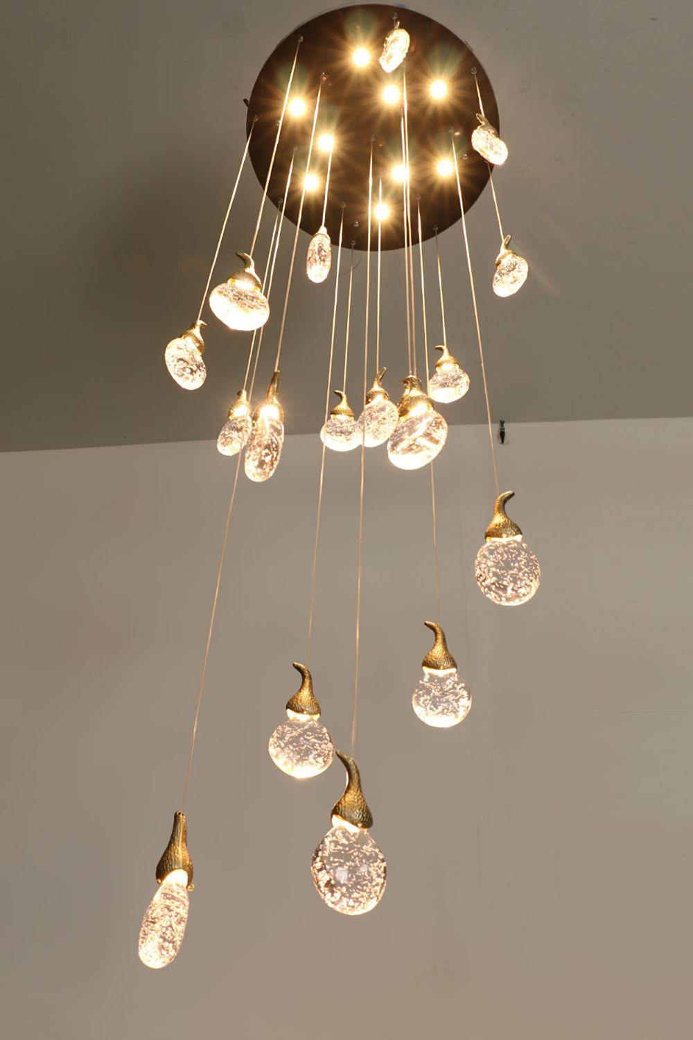 Leo Bubble Chandelier - morylighting