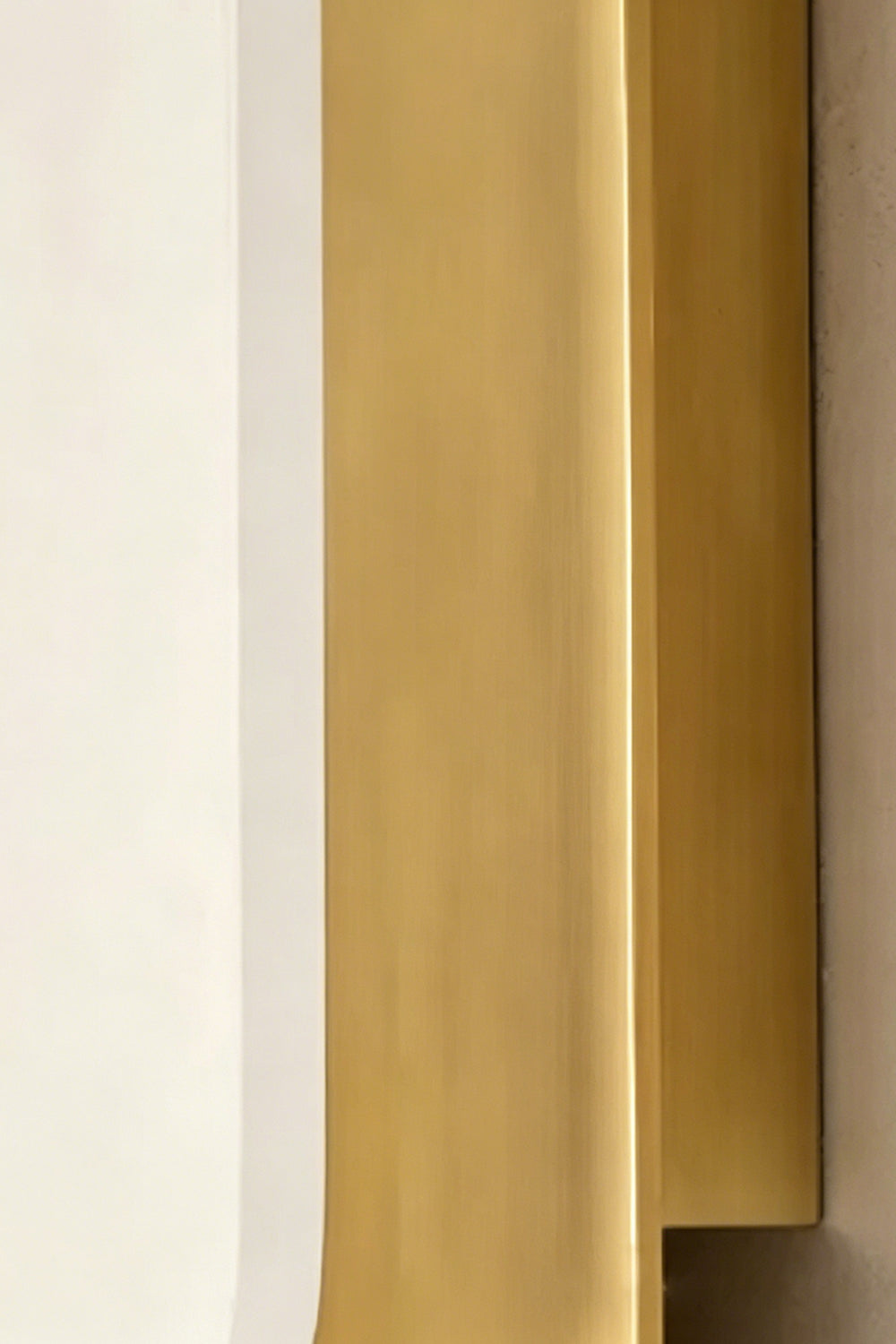 Front perspective of alabaster shade | Alabaster, Metal | Focus on stone texture and curved top | vexa lamps