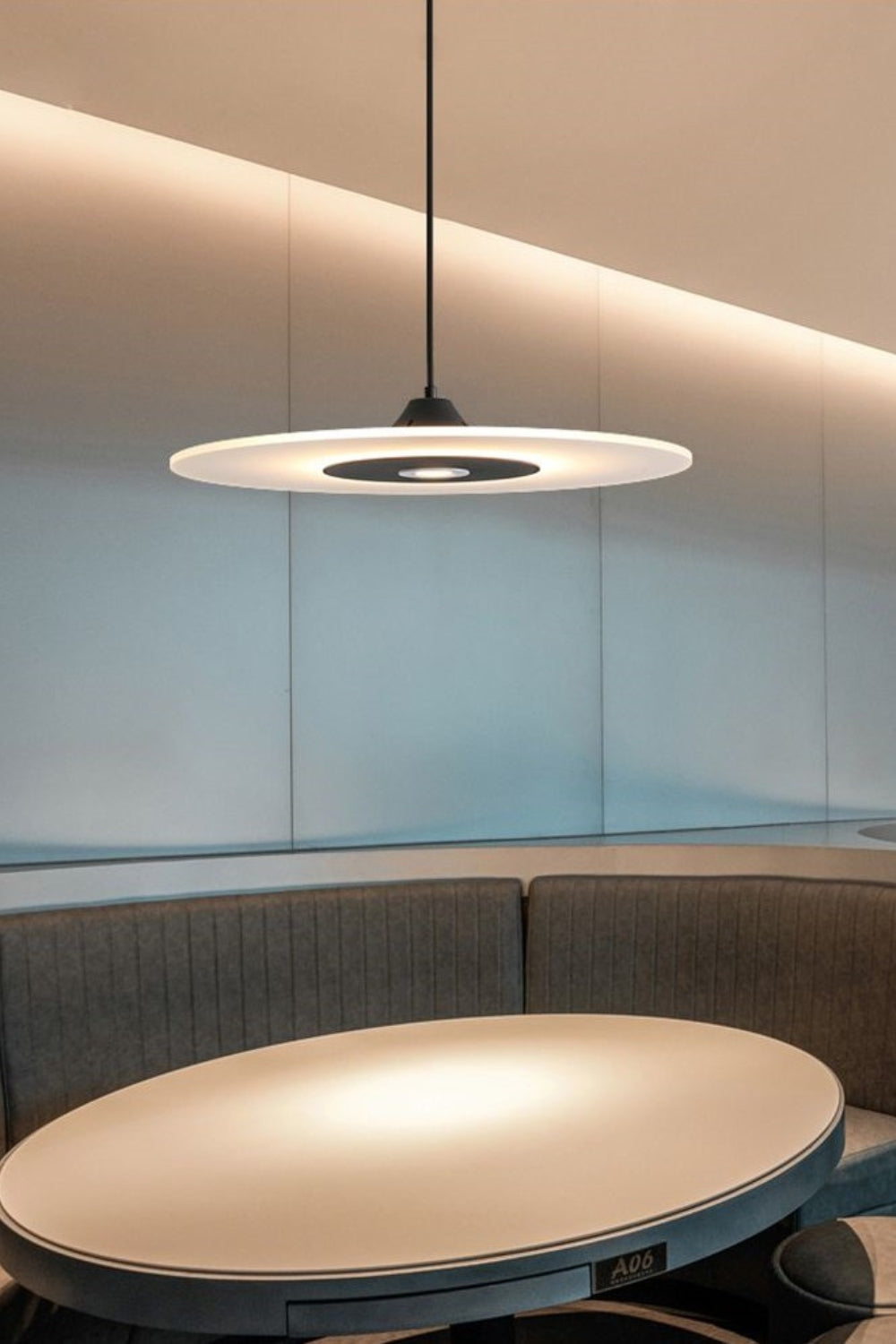 Minimalist Disc Pendant Light - morylighting