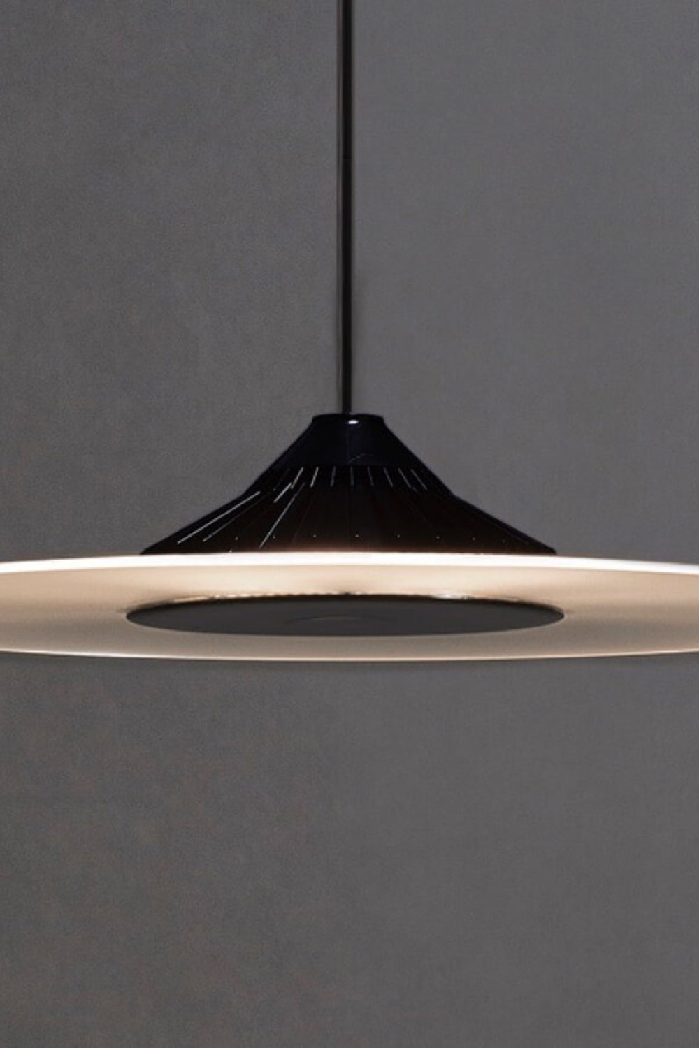 Minimalist Disc Pendant Light - morylighting