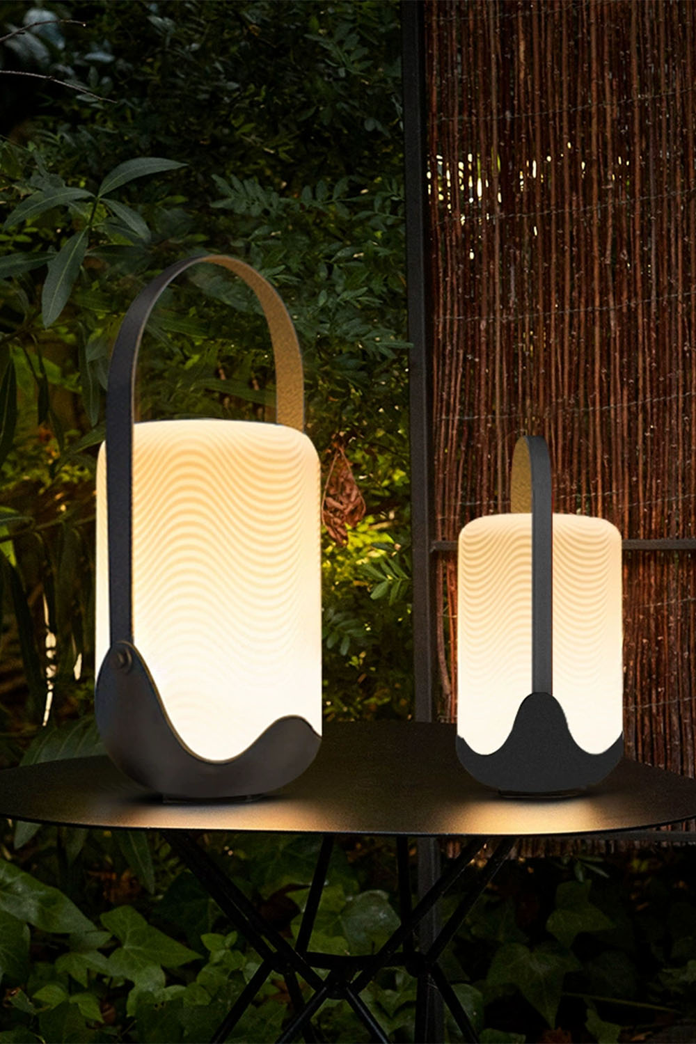 Modern Simple Portable Cylindrical Outdoor Rechargeable Table Lamp - view 8 | morylighting