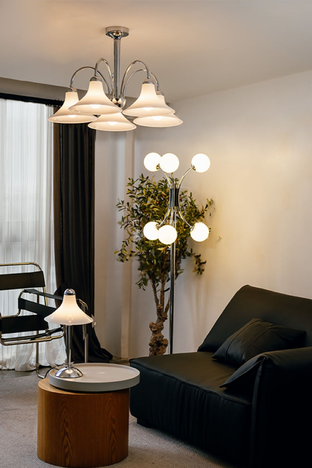Modern Trumpet Glass Chandelier - view 3 | morylighting