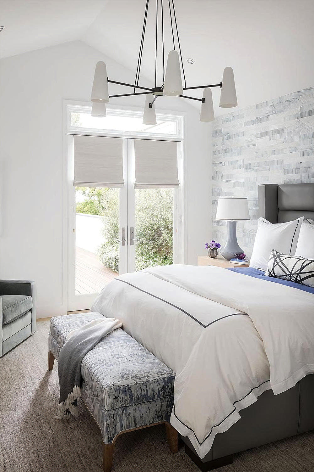 Montfaucon Chandelier - view 10 | morylighting