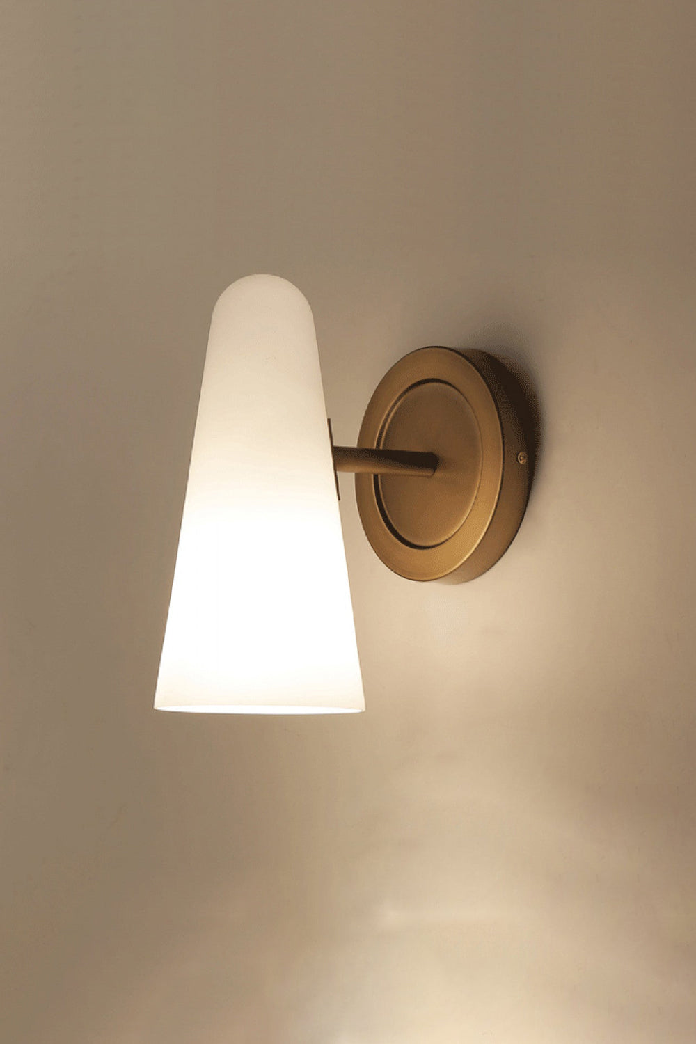 Montfaucon Sconce - morylighting