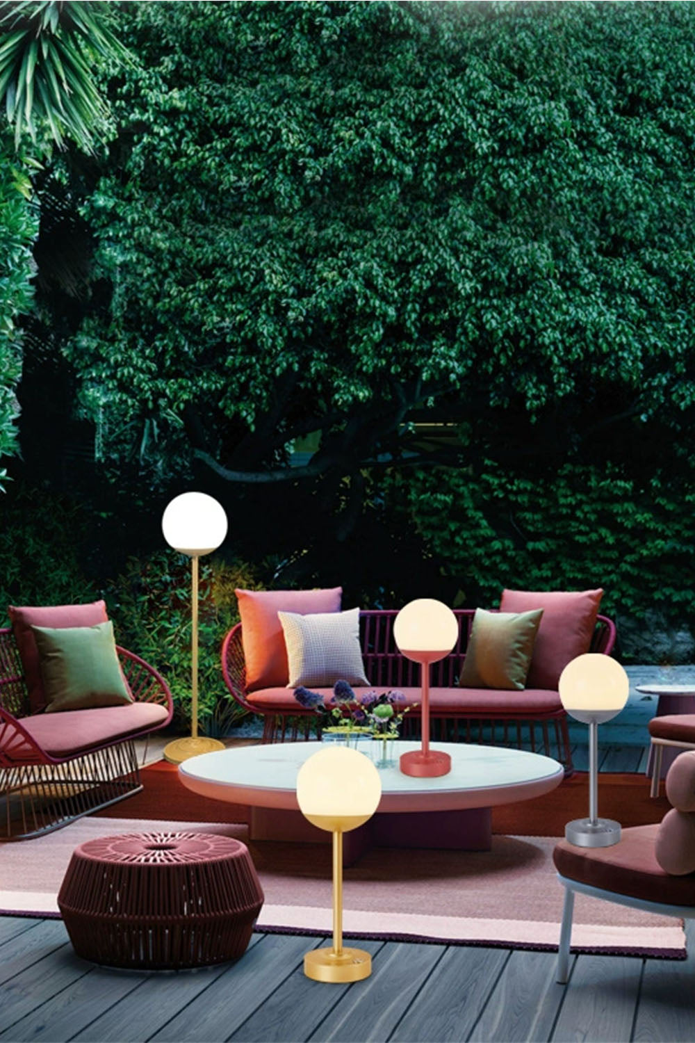 Mooon Outdoor Rechargeable Floor Lamp - view 19 | morylighting