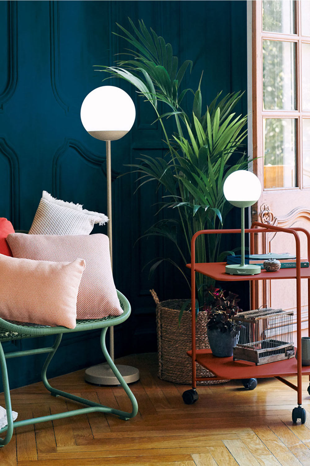 Mooon Outdoor Rechargeable Floor Lamp - view 5 | morylighting