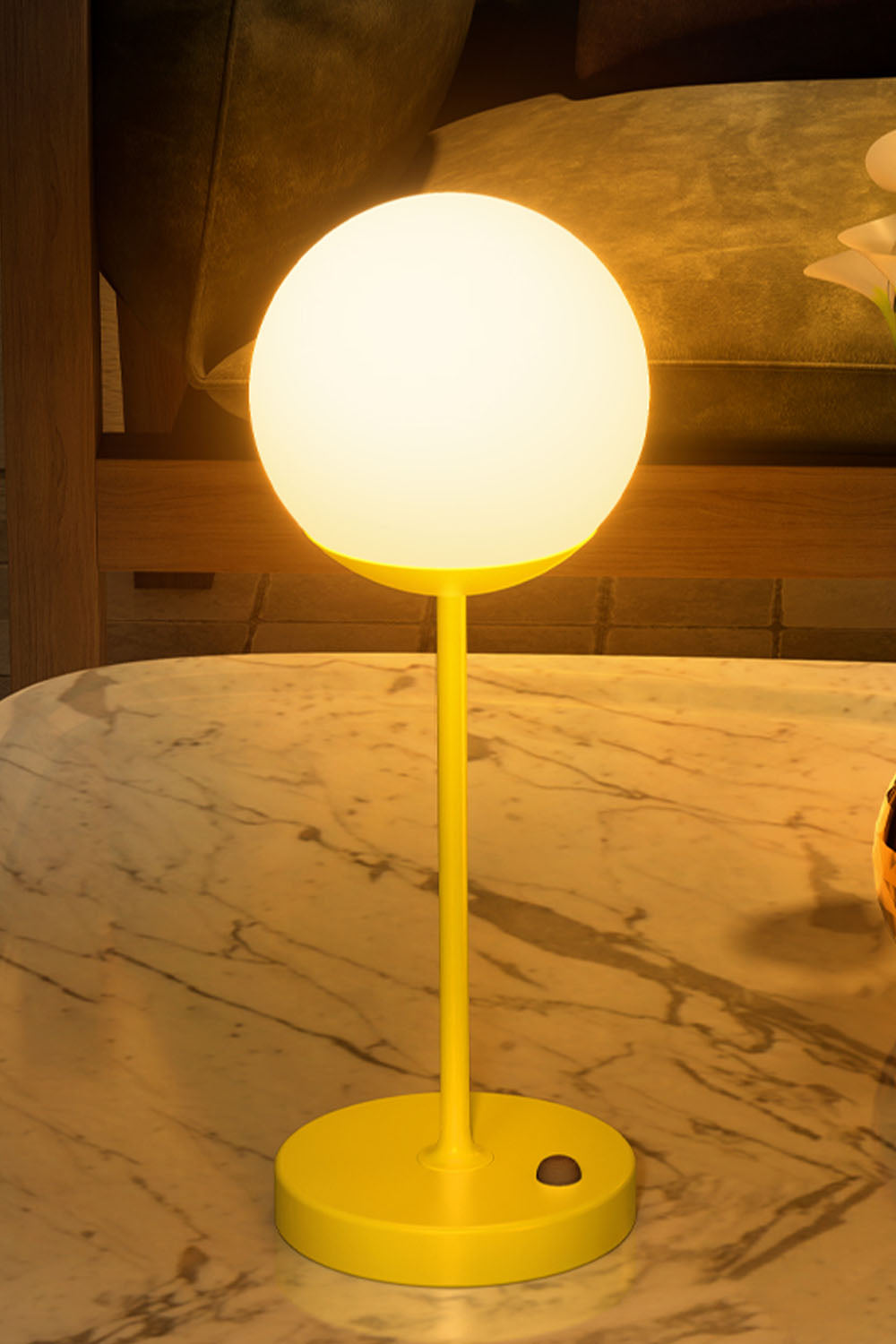 Mooon Outdoor Rechargeable Table Lamp - view 6 | morylighting